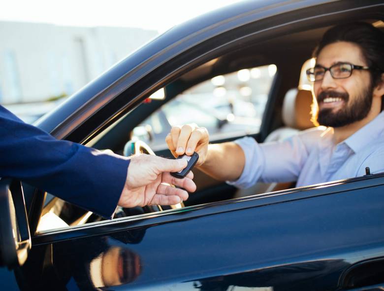 8 cuidados imprescindíveis na hora de comprar um carro seminovo