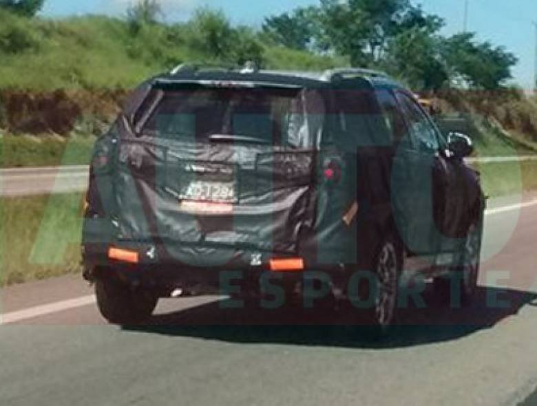 Chevrolet Equinox é flagrado em testes no Brasil