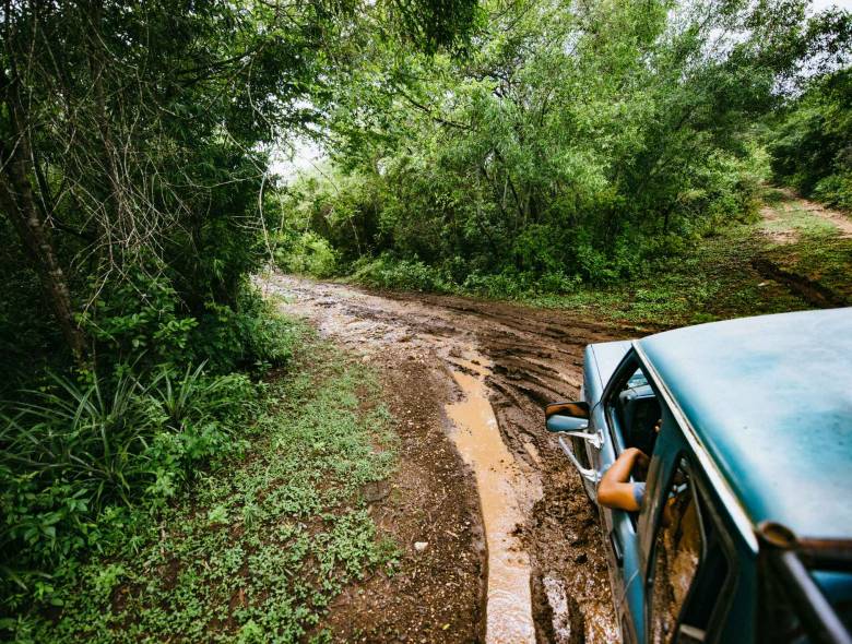 Saiba como dirigir um 4x4 na lama sem atolar!