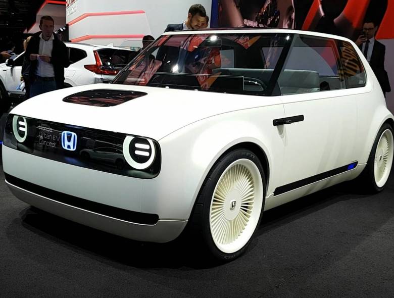 Honda Urban EV: compacto retrô deve virar realidade em 2019