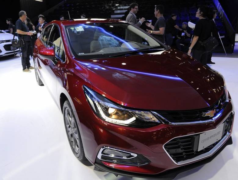 Chevrolet apresenta nova geração do Cruze hatch no Salão de SP